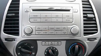PB) DIN-Radio einbauen? - Seite 2 - Hyundai i20 - Hyundai Forum -  HyundaiBoard.de